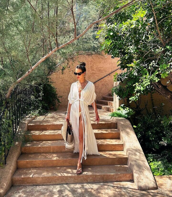 alessandra-ambrosio gallery photo #1679