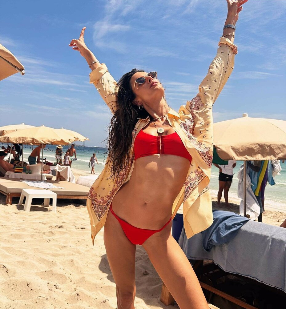 alessandra-ambrosio gallery photo #1726