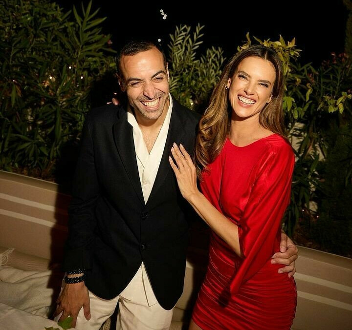 alessandra-ambrosio gallery photo #1760