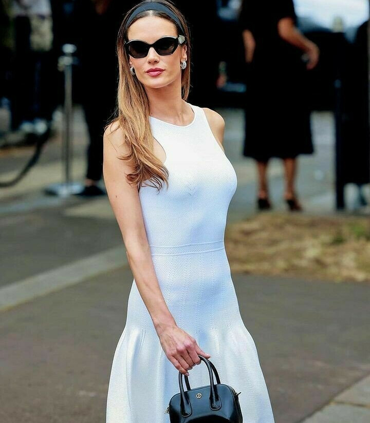 alessandra-ambrosio gallery photo #1778