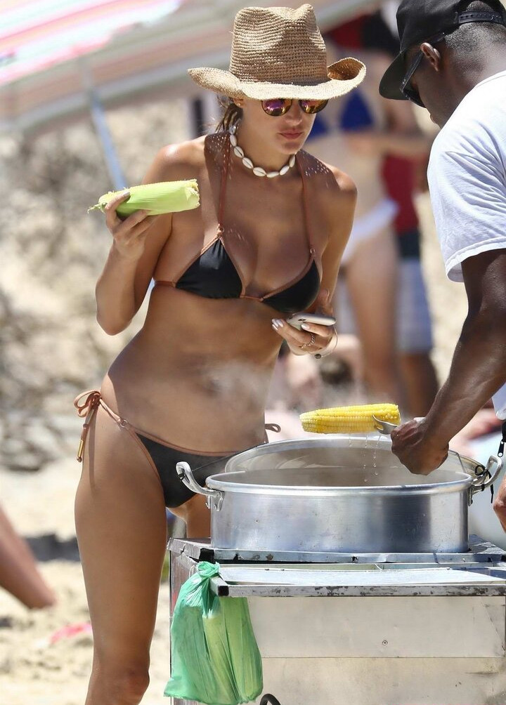 alessandra-ambrosio Nude Leaks OnlyFans Photos #243 - LeakJerk