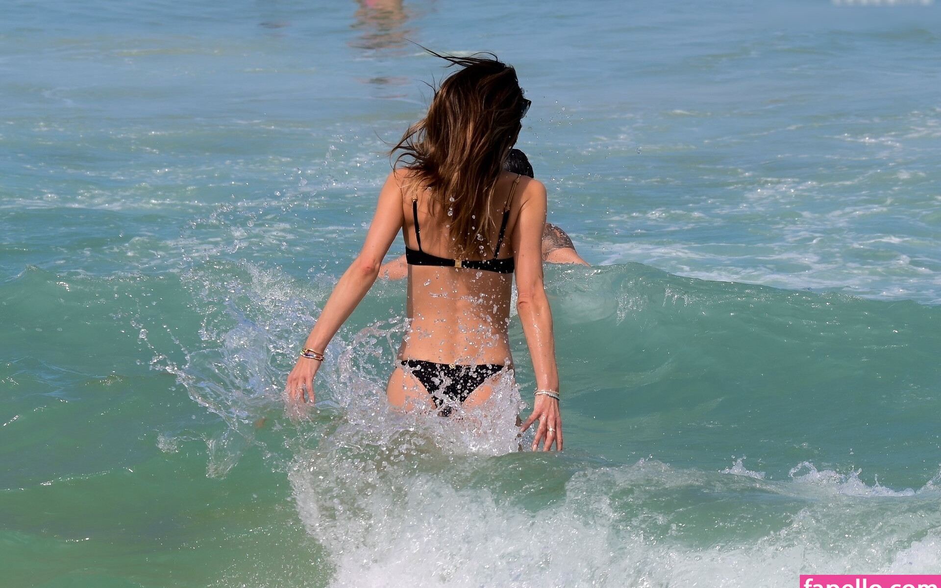 alessandra-ambrosio gallery photo #294