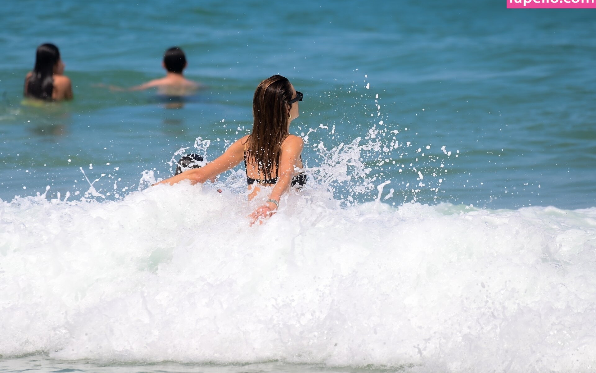 alessandra-ambrosio gallery photo #304