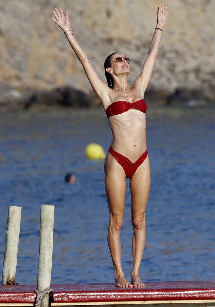 alessandra-ambrosio gallery photo #361