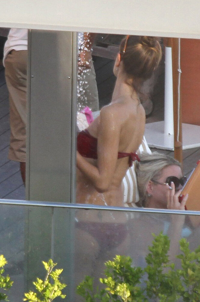 alessandra-ambrosio gallery photo #379