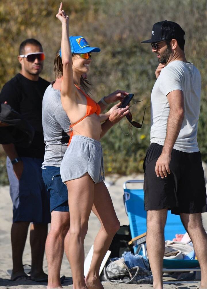 alessandra-ambrosio gallery photo #392