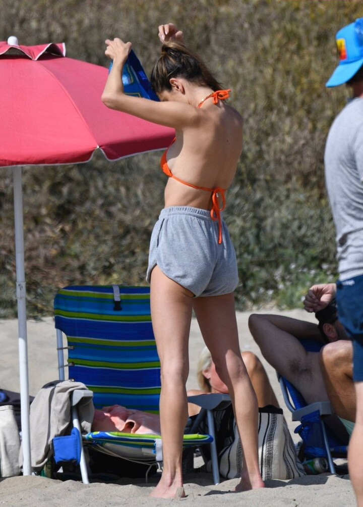 alessandra-ambrosio gallery photo #399