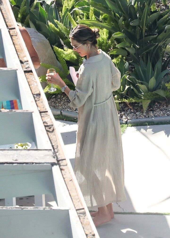 alessandra-ambrosio gallery photo #595