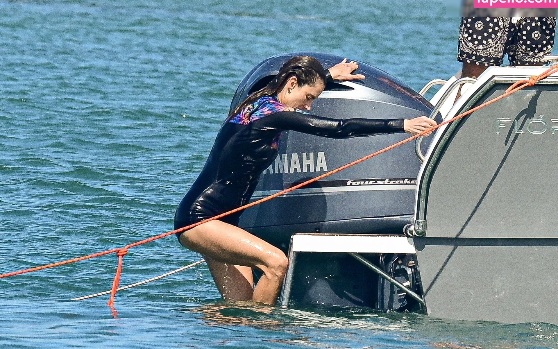 alessandra-ambrosio gallery photo #677