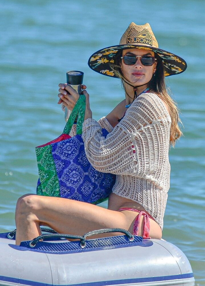 alessandra-ambrosio gallery photo #695