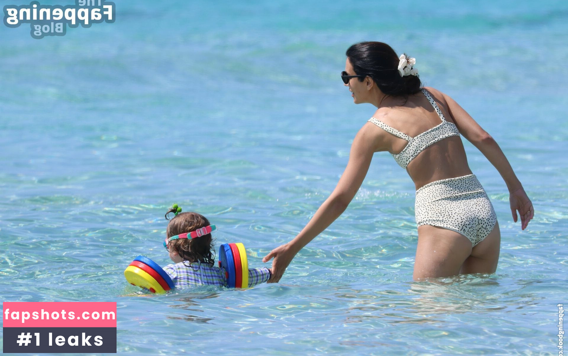 Alessandra Sassa de Osma gallery photo #17