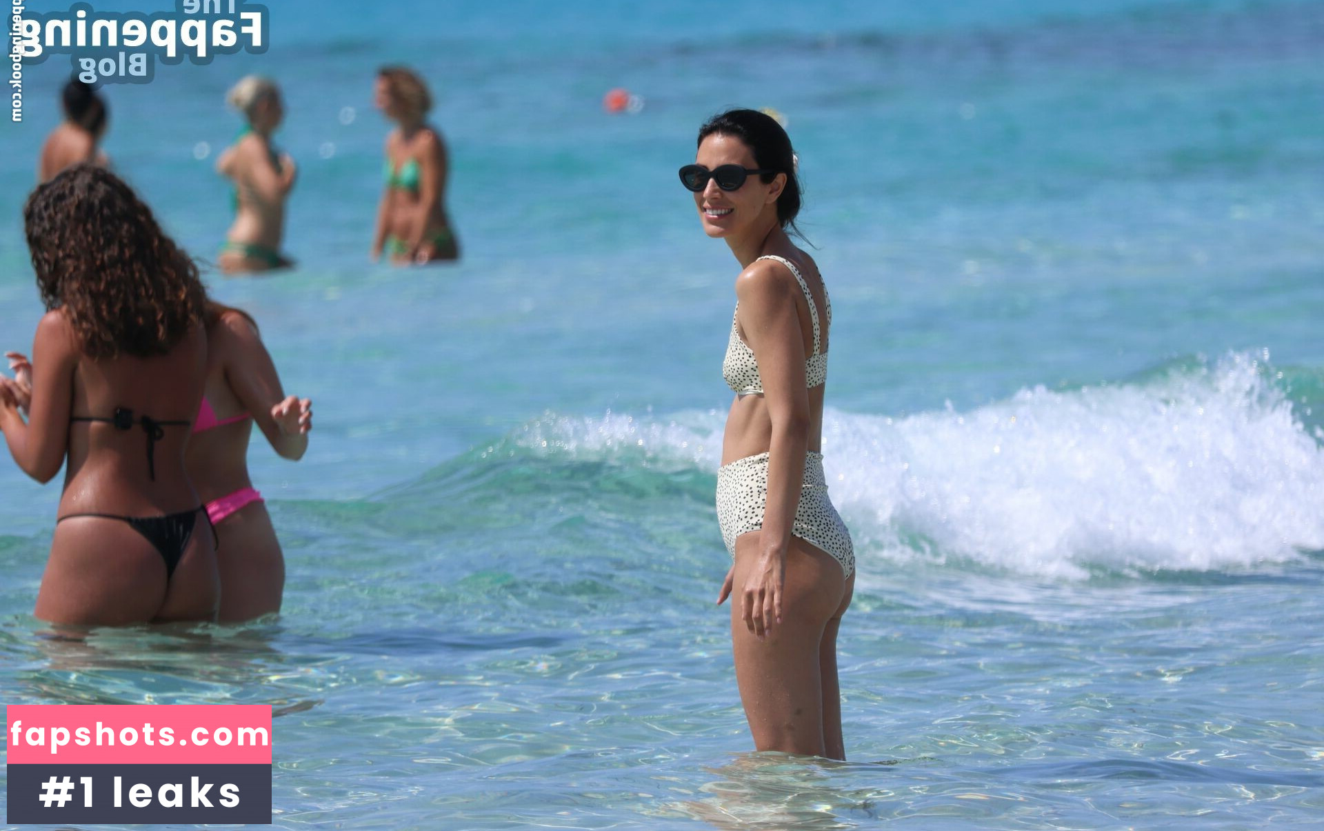 Alessandra Sassa de Osma gallery photo #18