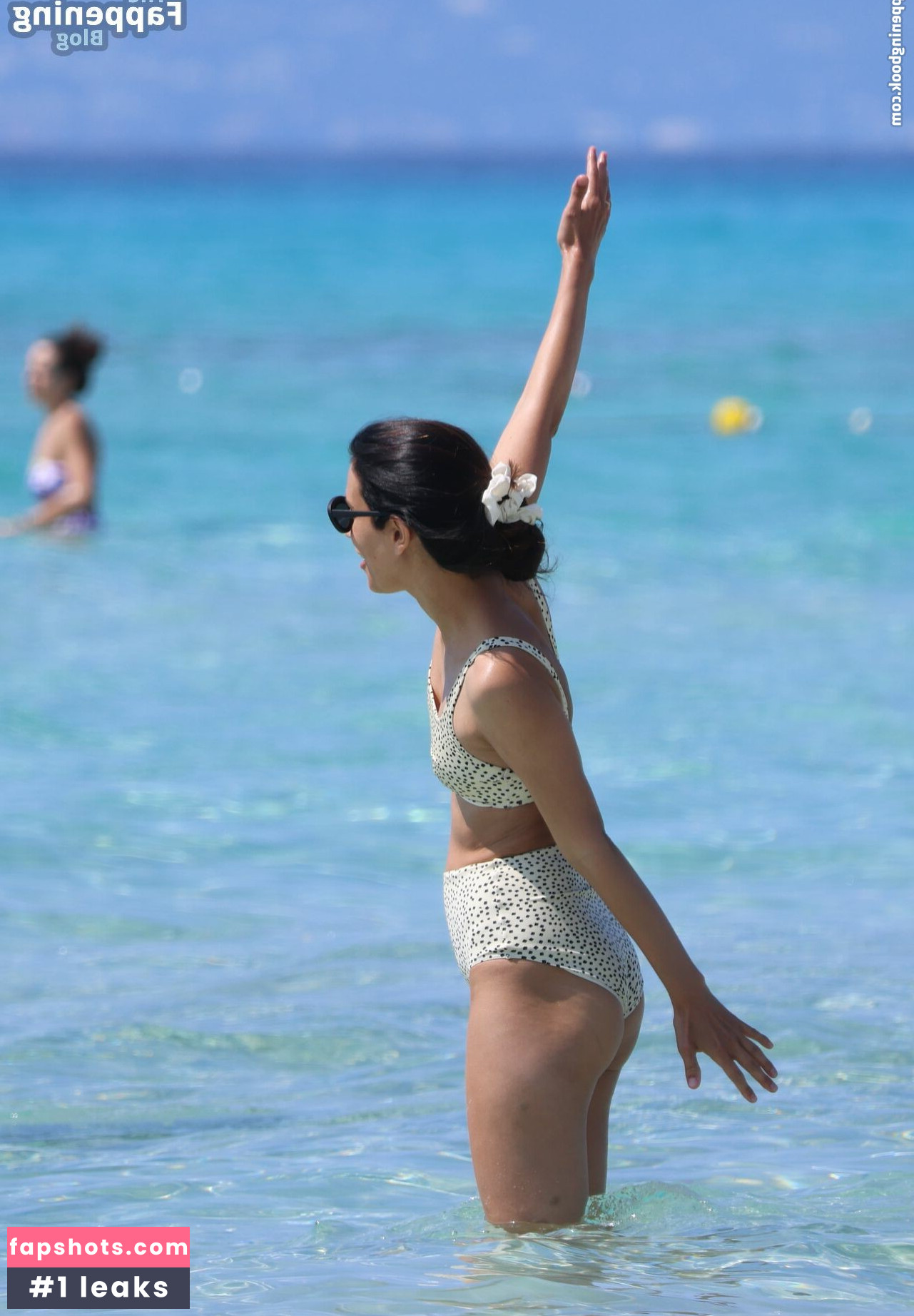 Alessandra Sassa de Osma gallery photo #19