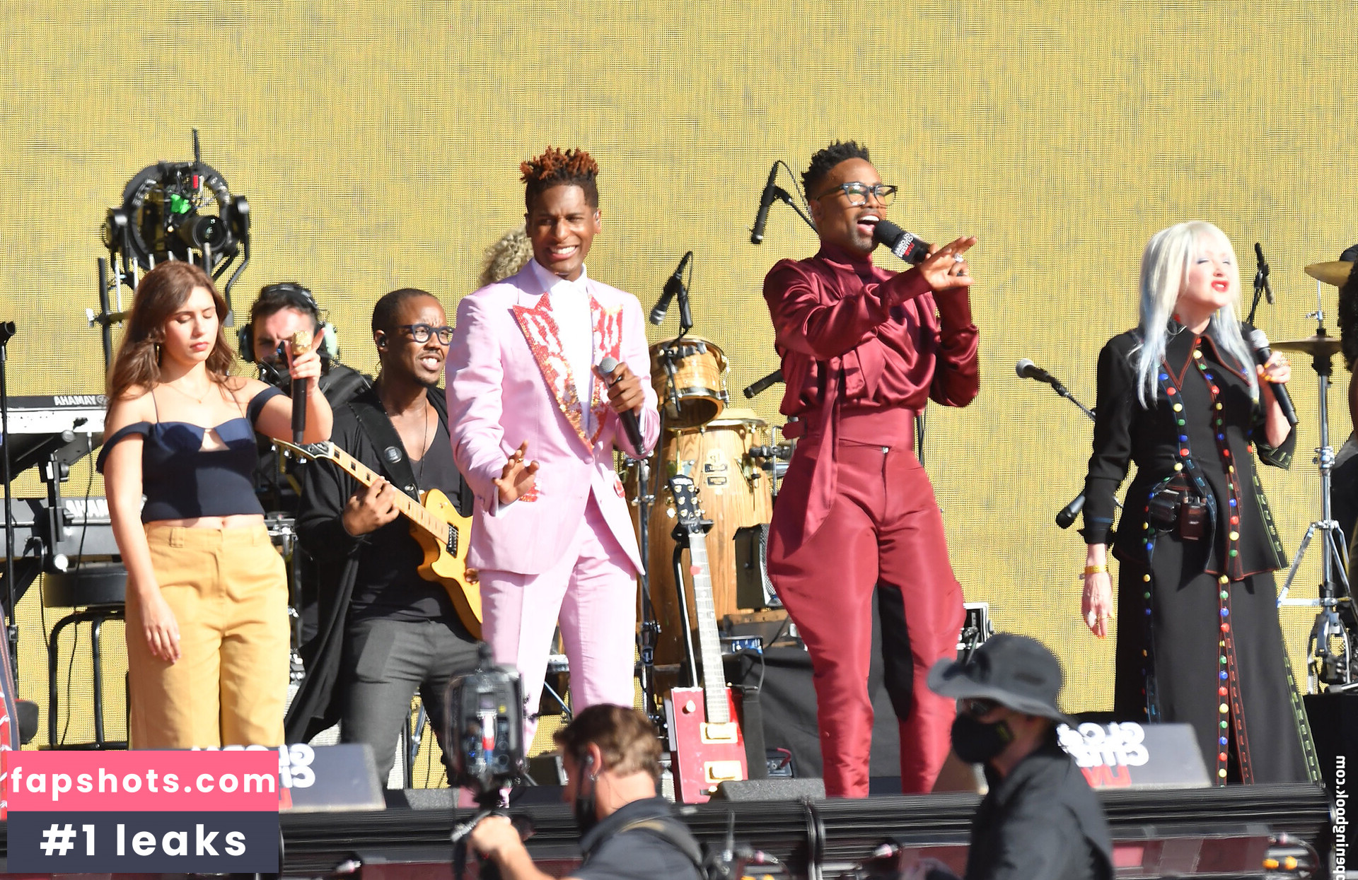 Alessia Cara gallery photo #29