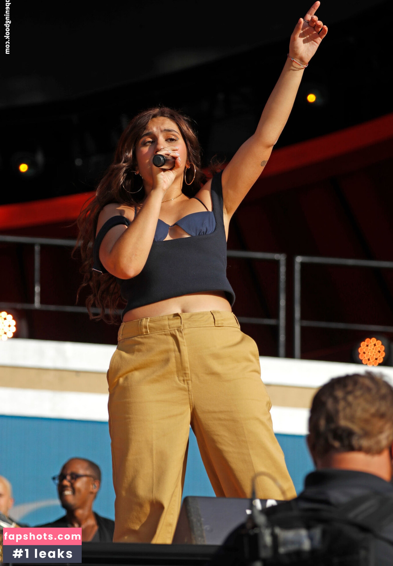 Alessia Cara nude babe gallery