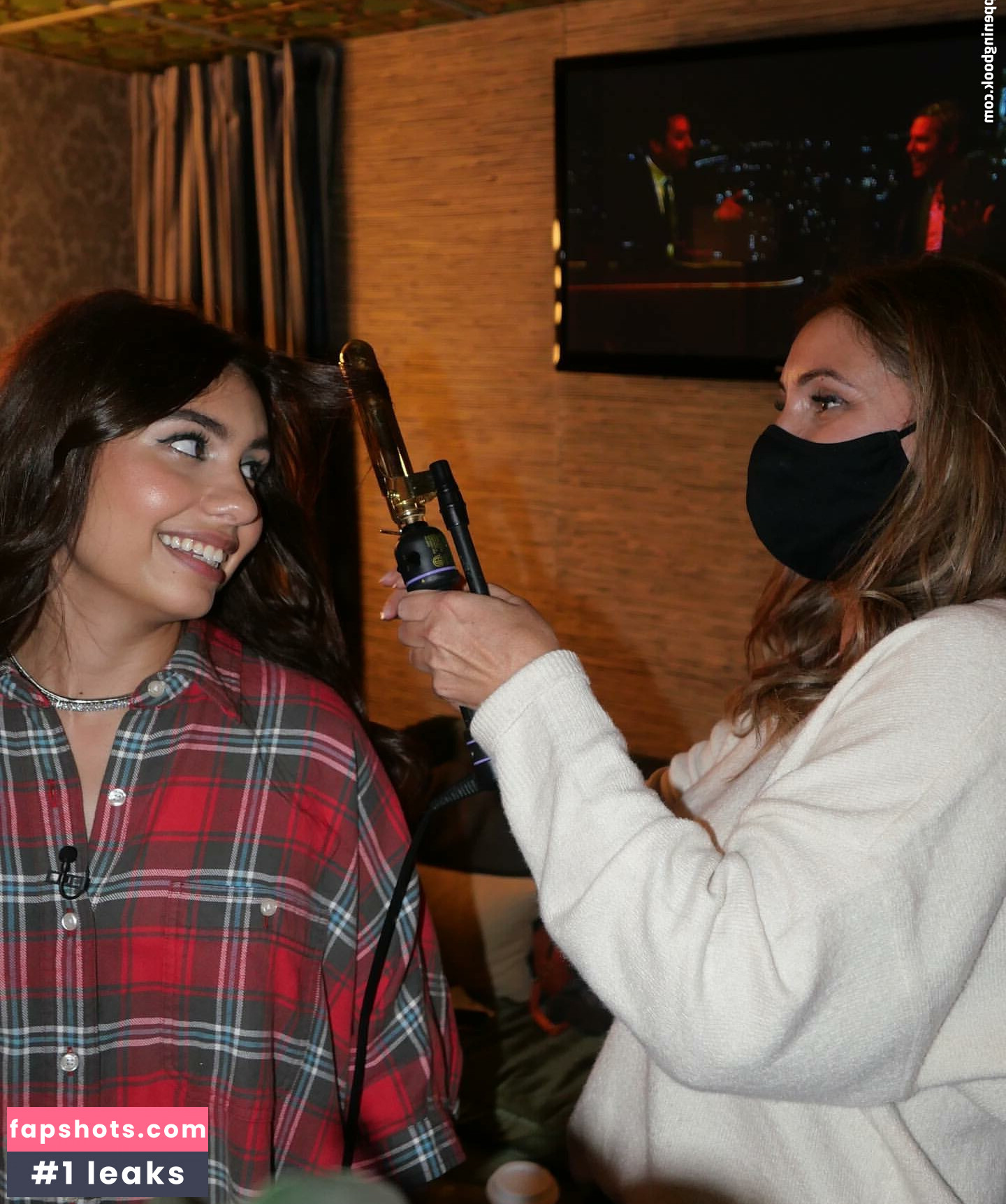 Alessia Cara gallery photo #39