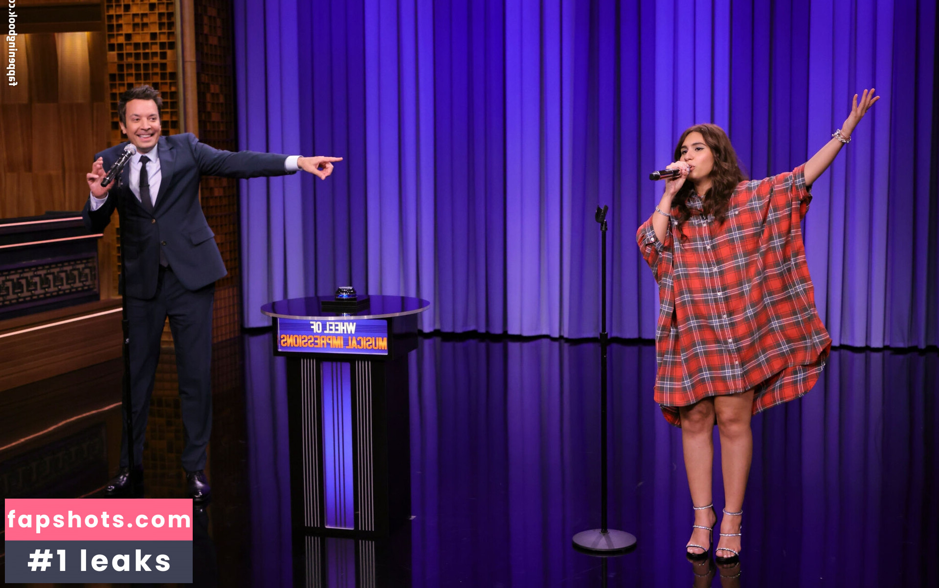 Alessia Cara gallery photo #42