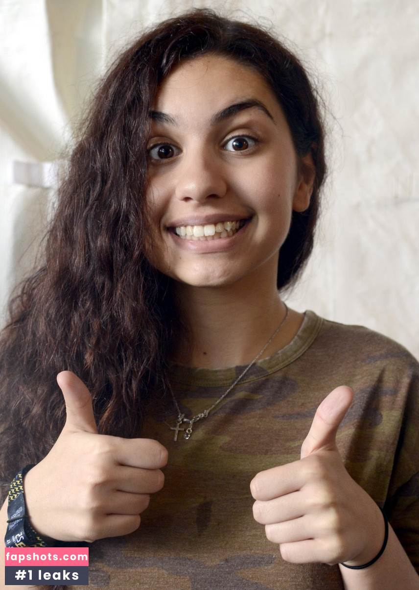 Alessia Cara gallery photo #70