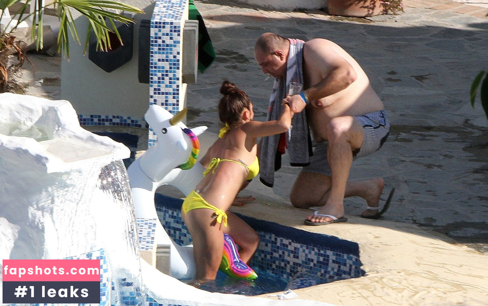 Alessia Macari gallery photo #18