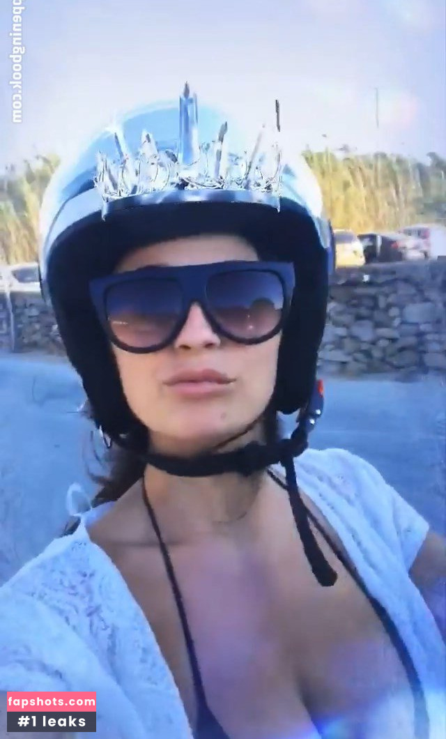 Alessia Macari gallery photo #36