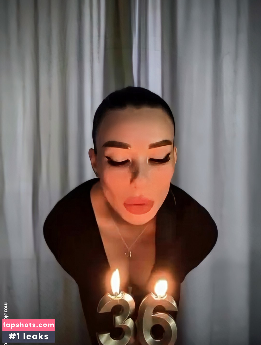 Alesya Vidnova Pena gallery photo #3