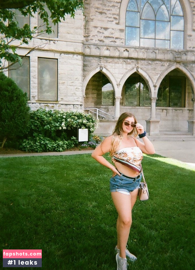 Alex B gallery photo #20