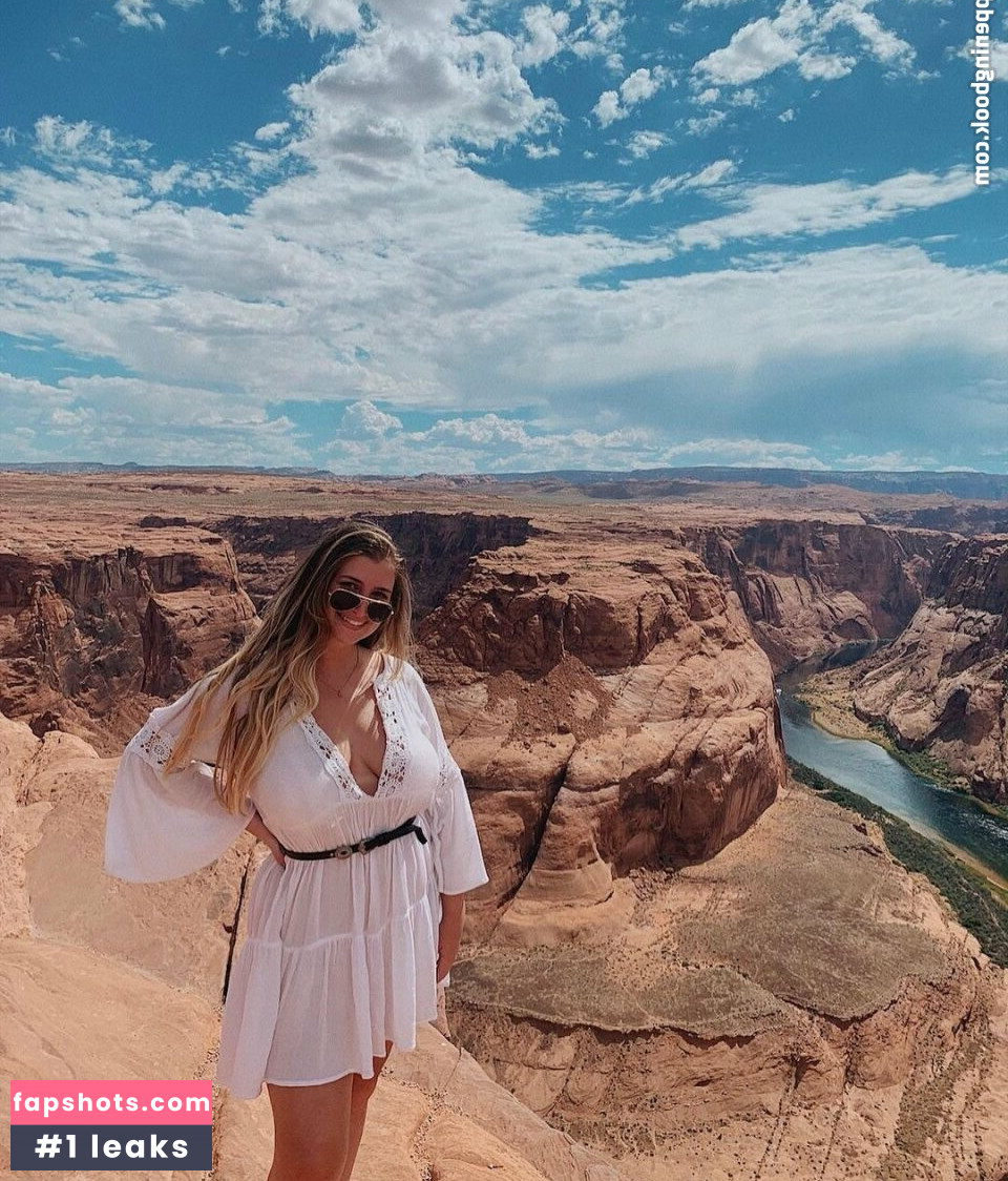 Alex B gallery photo #21