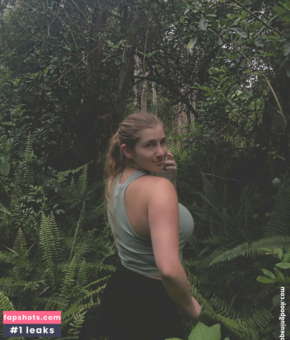 Alex B gallery photo #44