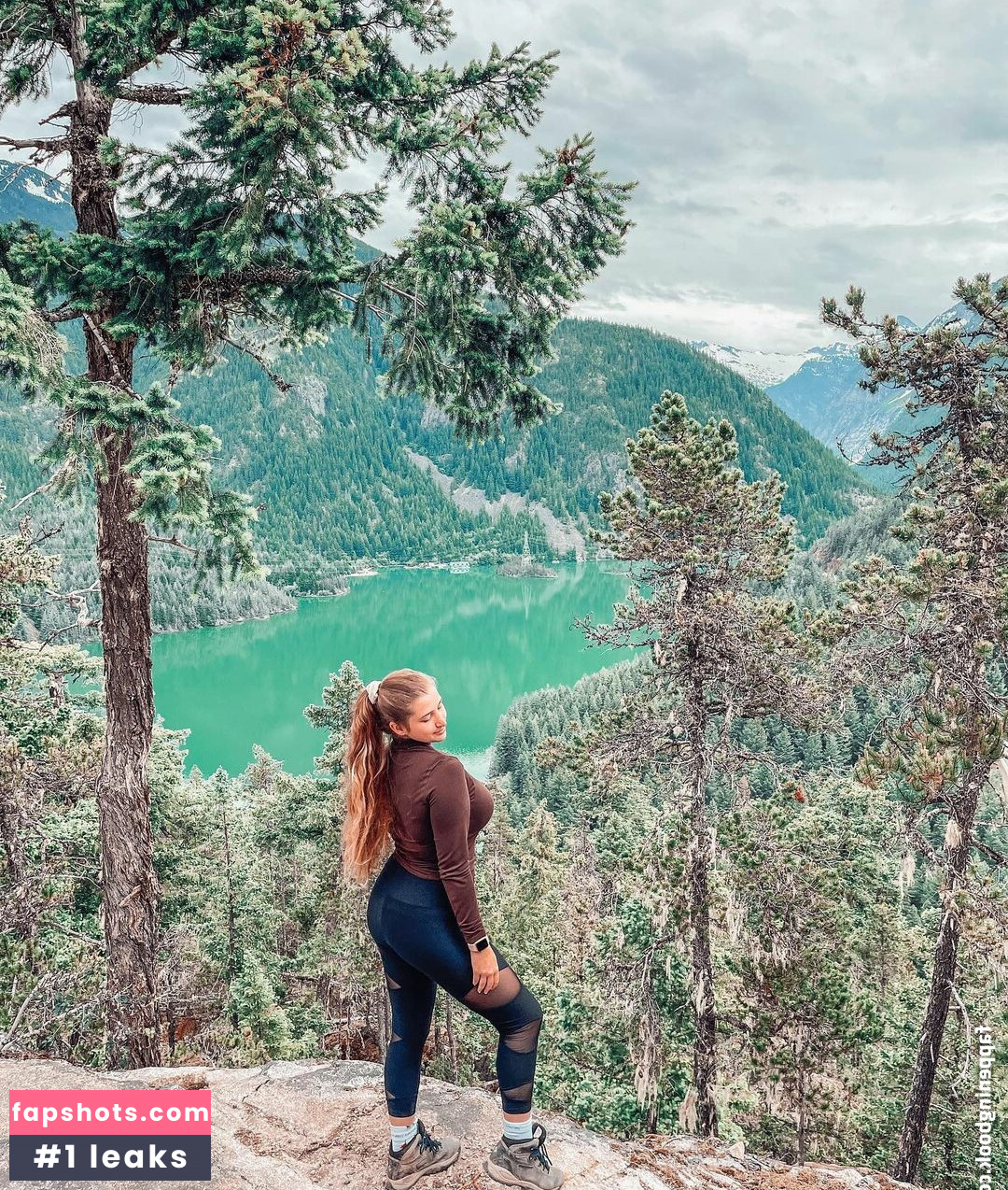 Alex B gallery photo #45