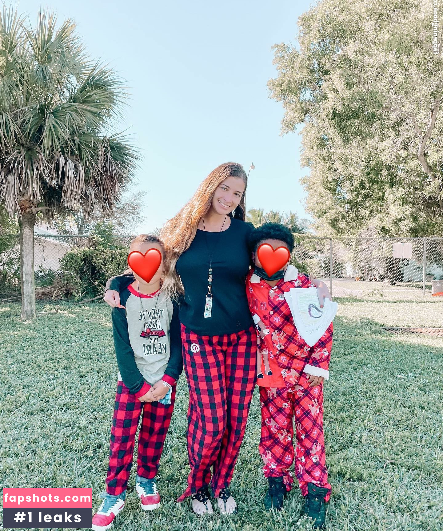 Alex B nude babe gallery