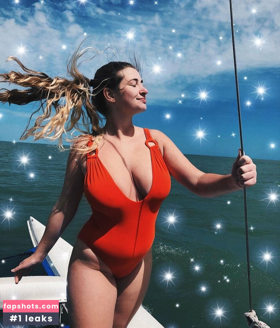 Alex B gallery photo #6