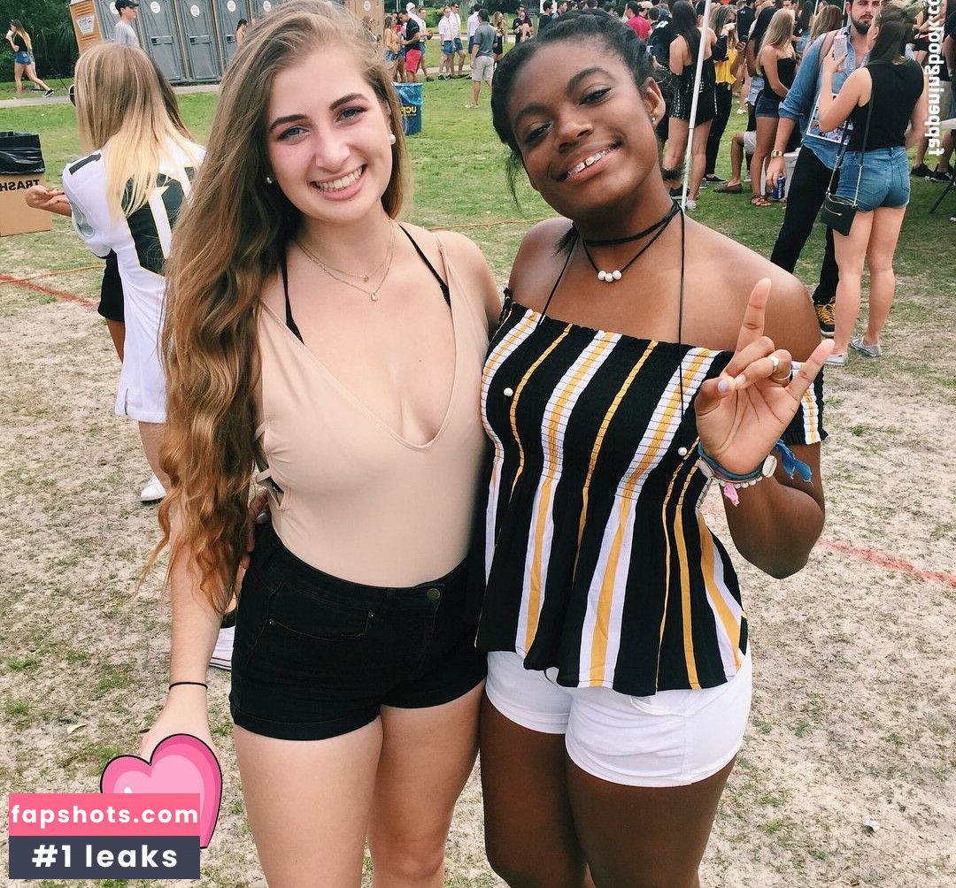 Alex B gallery photo #9