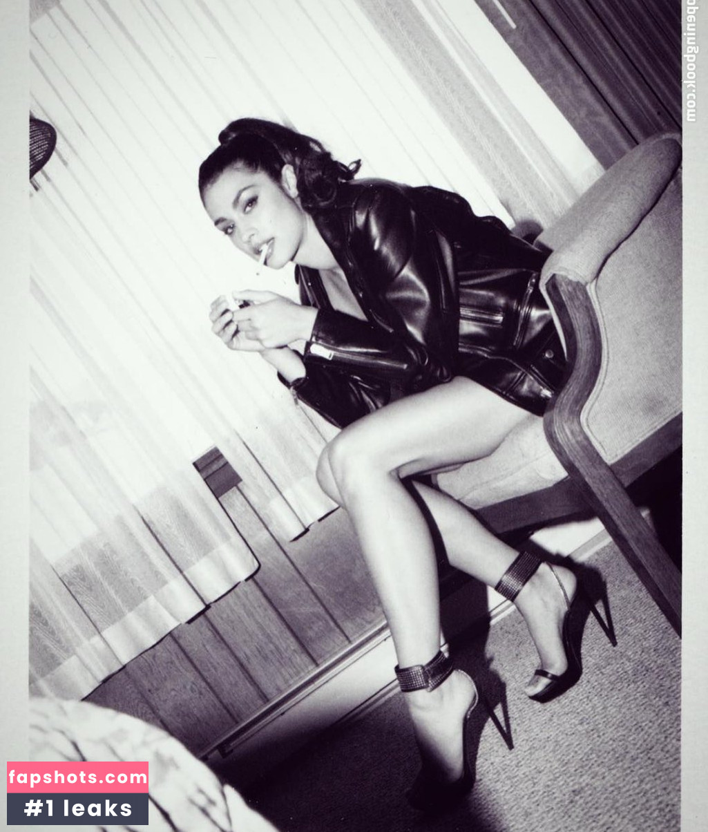 Alex Hanson gallery photo #58