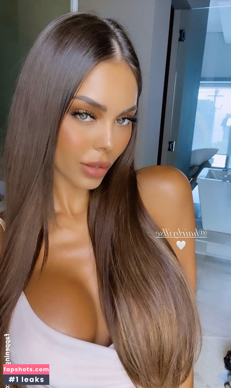 Alex Human gallery photo #17