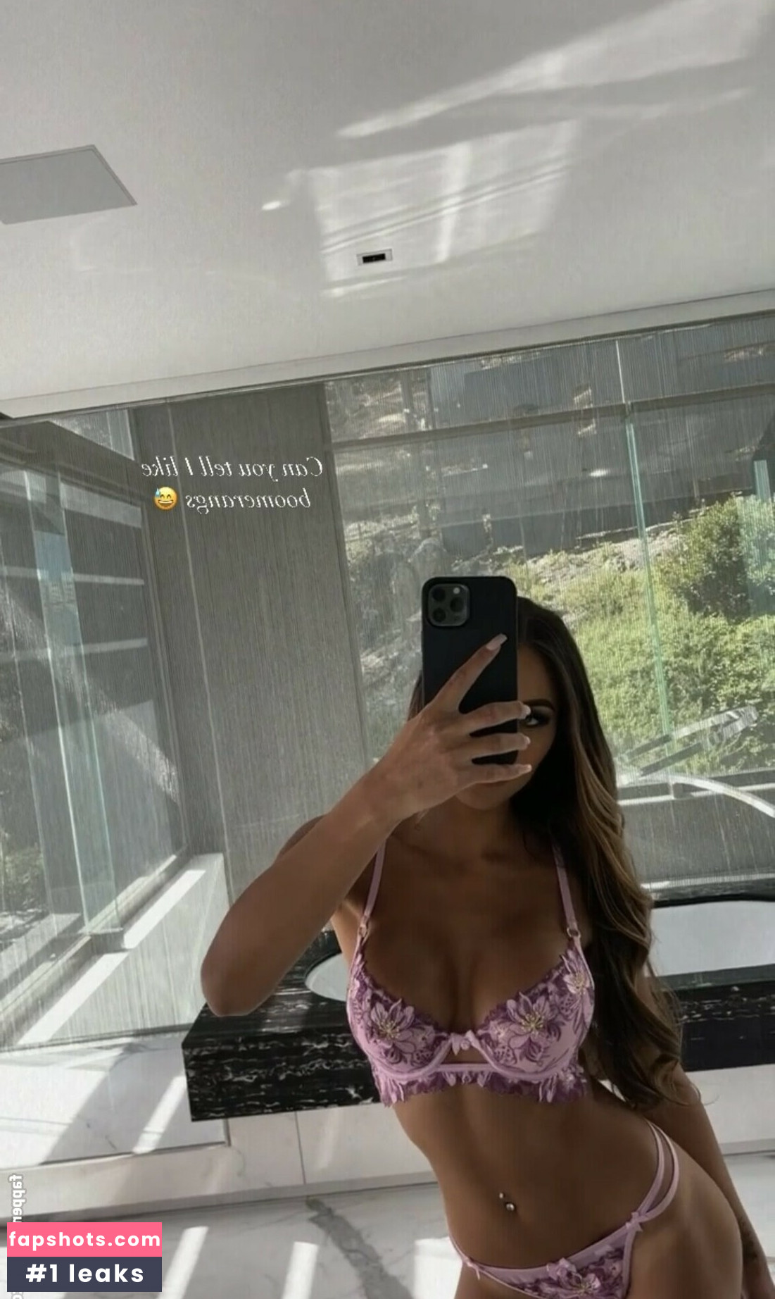 Alex Human gallery photo #4