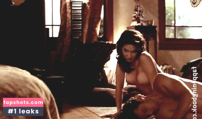 Alex Meneses gallery photo #44