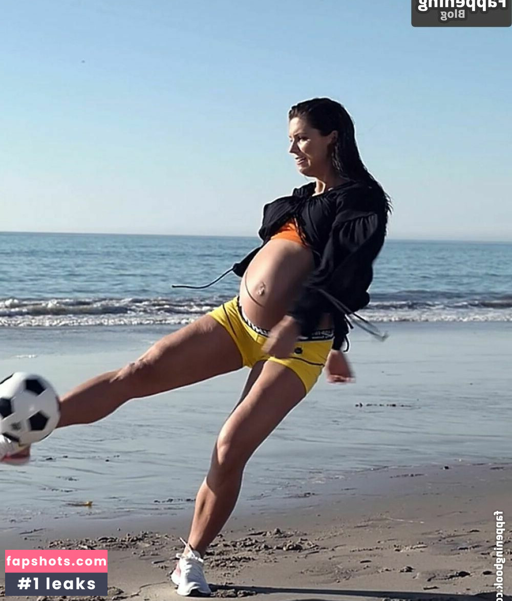 Alex Morgan gallery photo #16