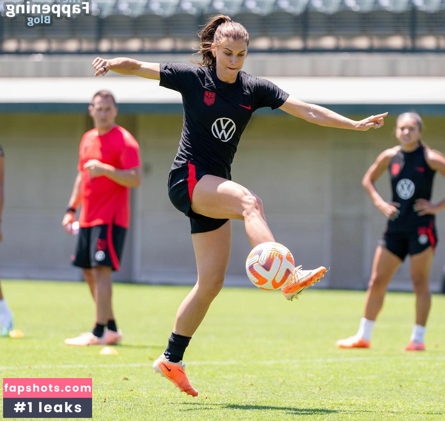 Alex Morgan gallery photo #21