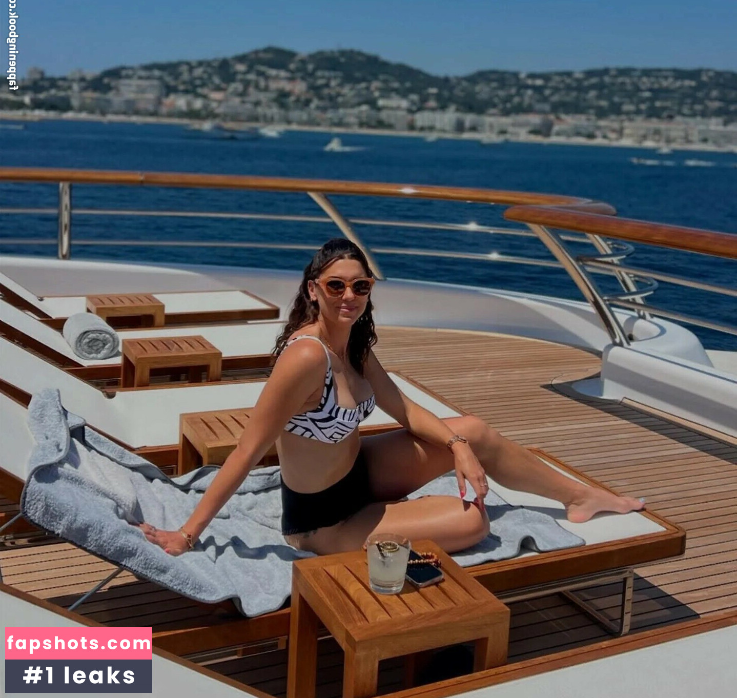 Alex Morgan gallery photo #8