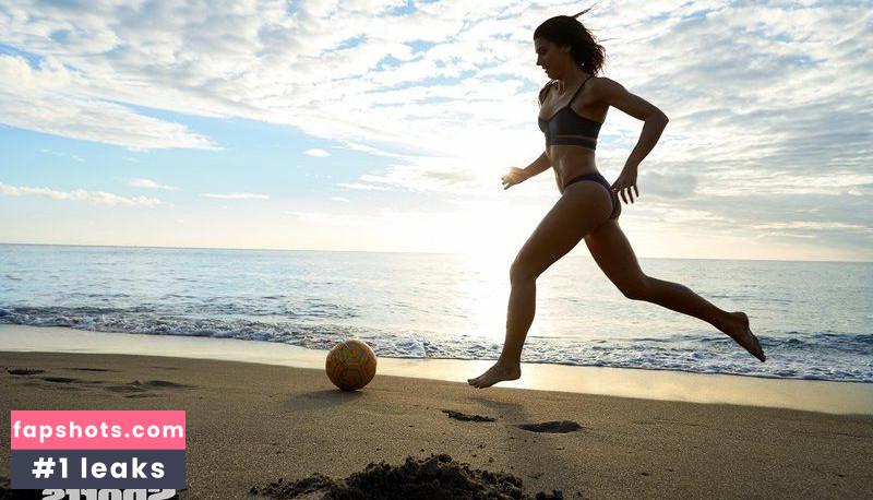 Alex Morgan gallery photo #78