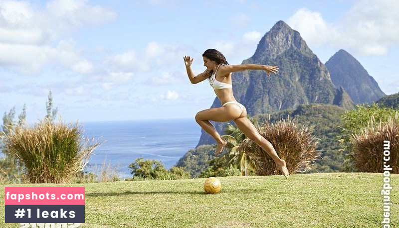 Alex Morgan gallery photo #80