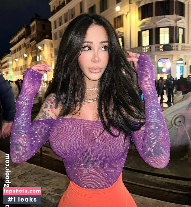 Alex Mucci gallery photo #122