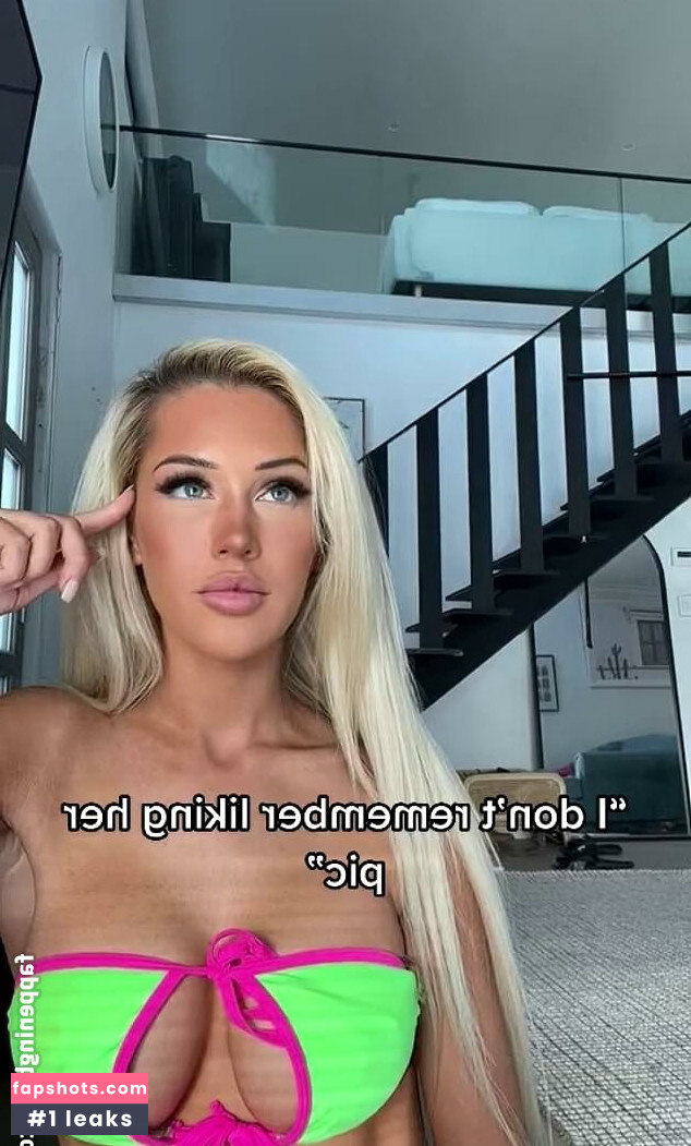 Alex Paige Moore gallery photo #3