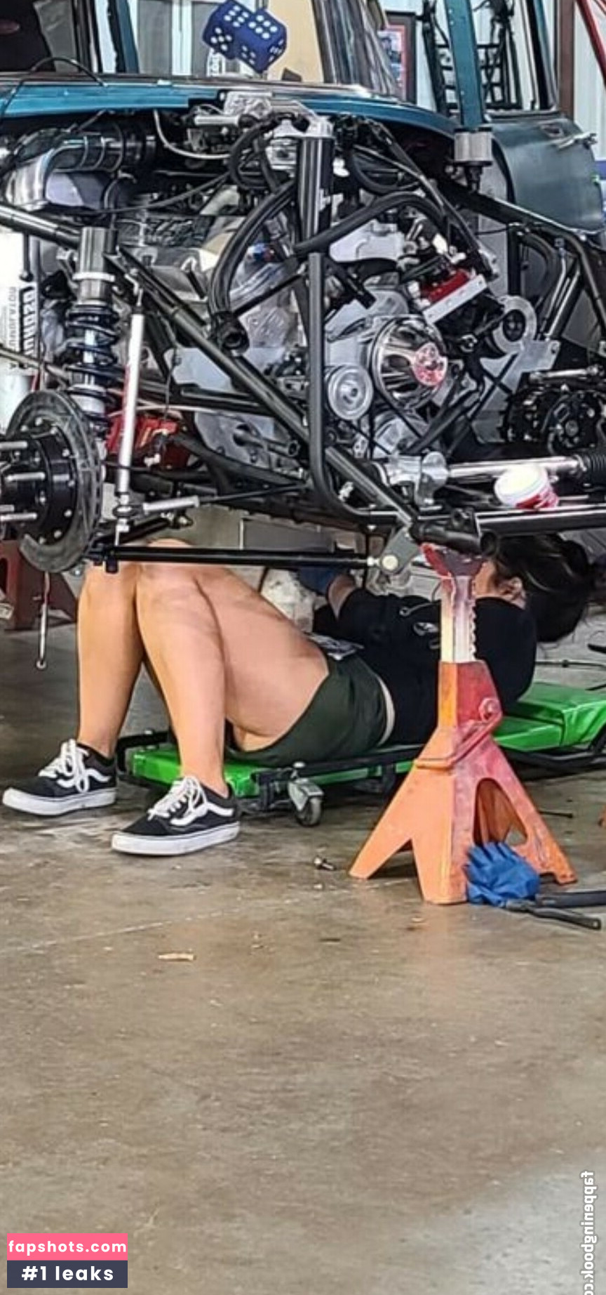 Alex Taylor gallery photo #32