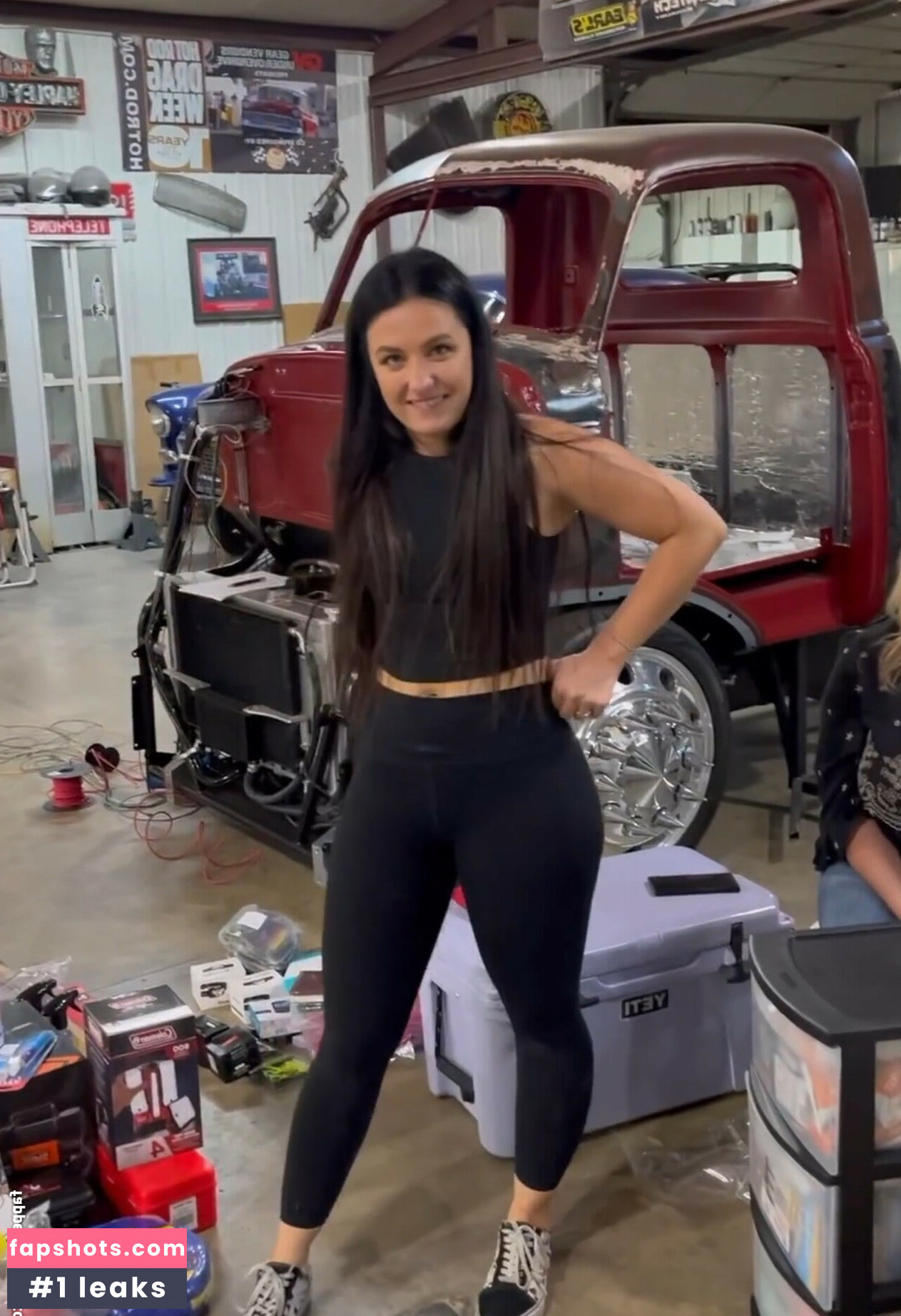 Alex Taylor gallery photo #7