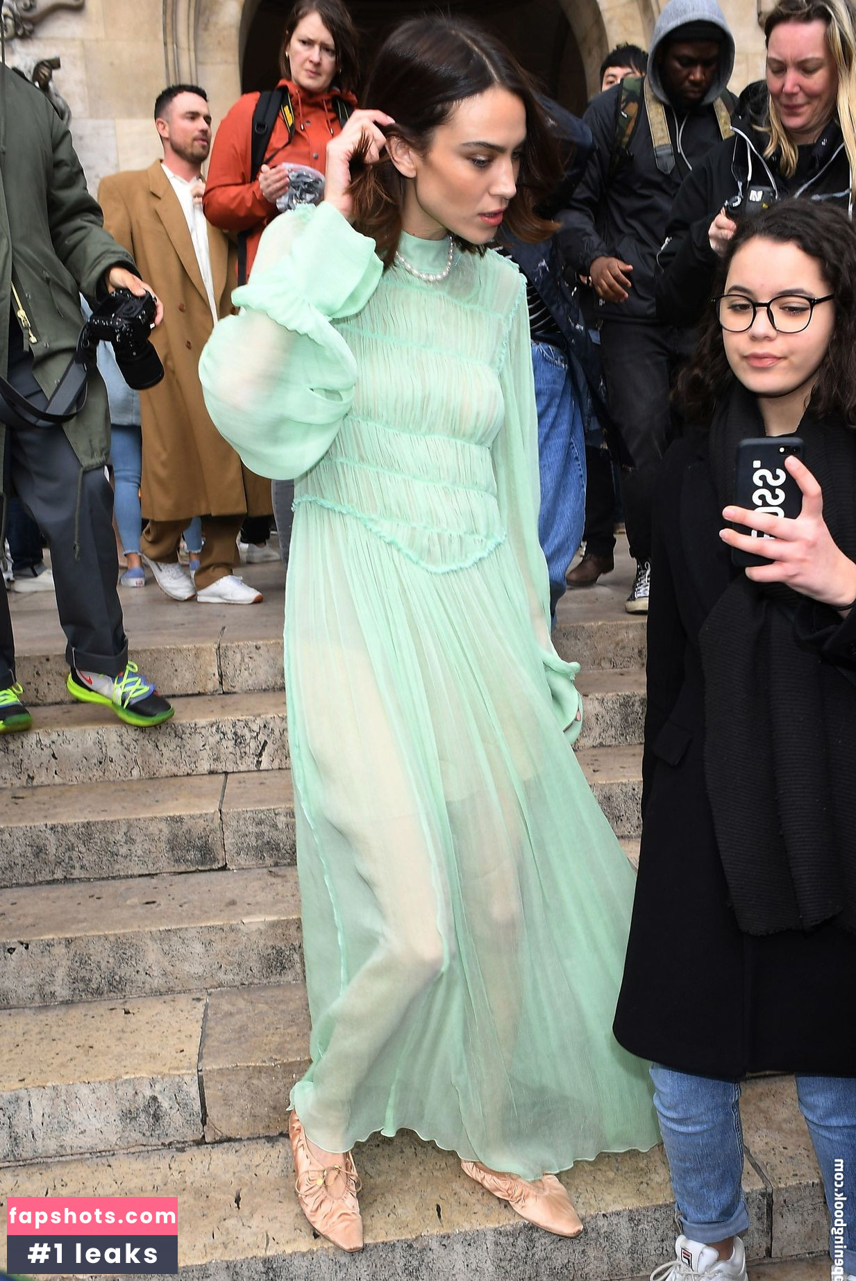 Alexa Chung Nahé úniky fotek pouze od fanoušků #30 - Fapshots