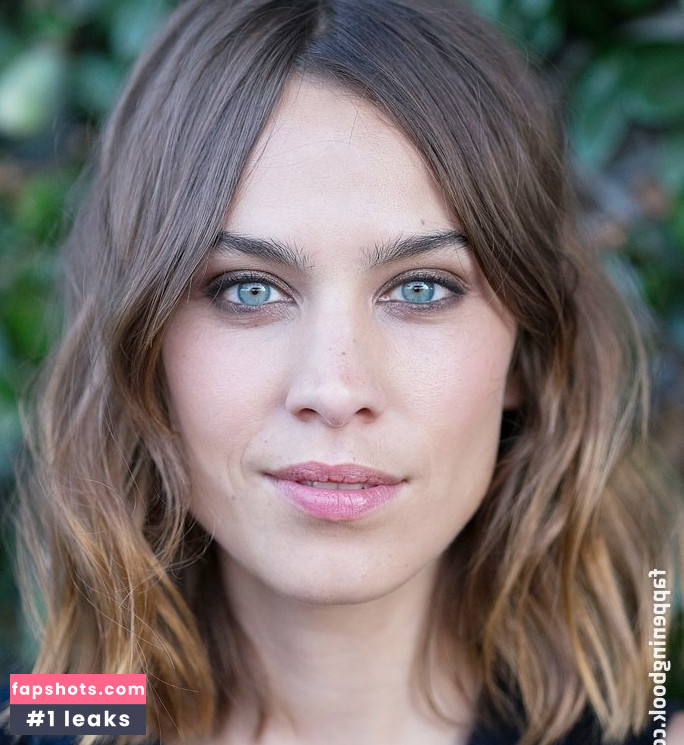 Alexa Chung gallery photo #50