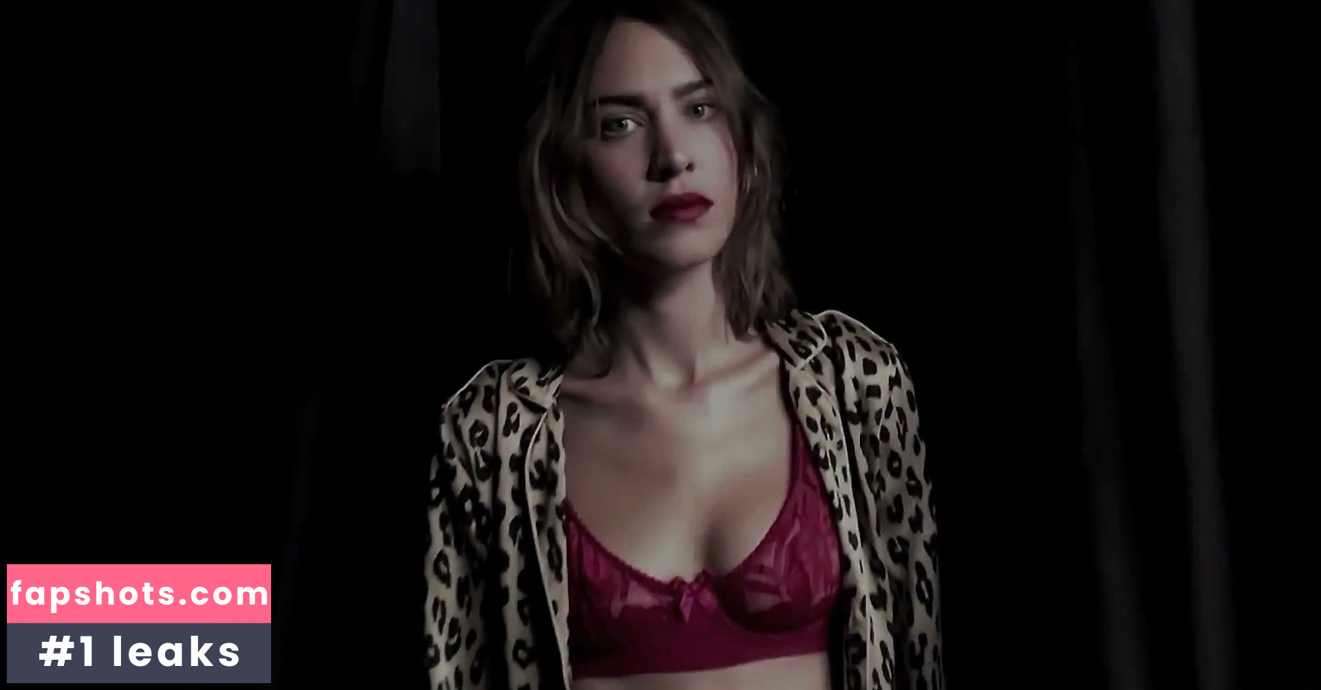 Alexa Chung gallery photo #81