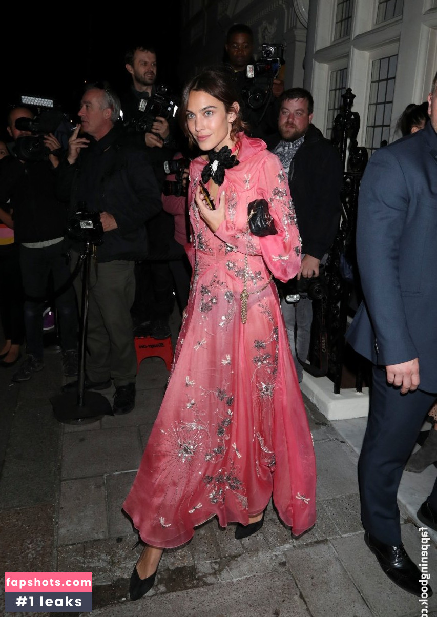 Alexa Chung gallery photo #97