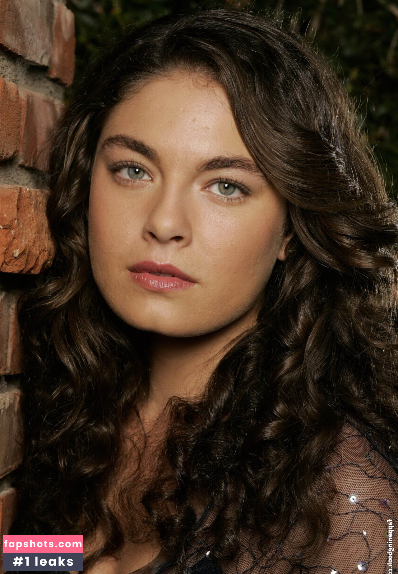 Alexa Davalos gallery photo #20